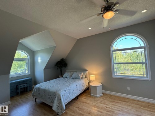 100 Aspen Drive, Athabasca Town, AB - Indoor Photo Showing Bedroom
