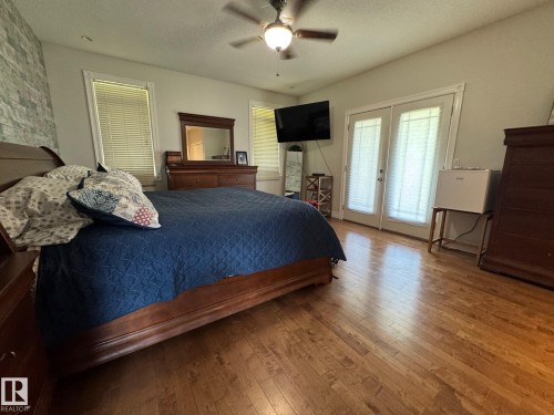 100 Aspen Drive, Athabasca Town, AB - Indoor Photo Showing Bedroom