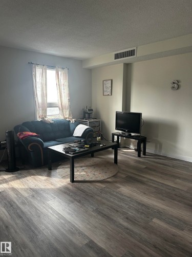 706 10140 120 Street, Edmonton, AB - Indoor Photo Showing Living Room