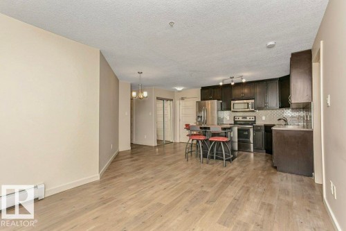 163 11517 Ellerslie Road, Edmonton, AB - Indoor Photo Showing Kitchen