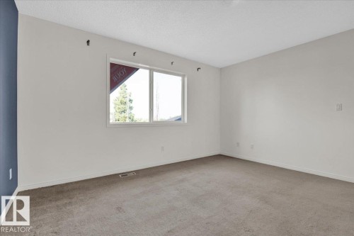 4074 33A Street, Edmonton, AB - Indoor Photo Showing Other Room