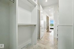 View of walk in closet - 