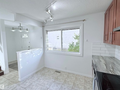 3171 138 Avenue, Edmonton, AB - Indoor