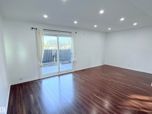 3171 138 Avenue, Edmonton, AB - Indoor Photo Showing Other Room