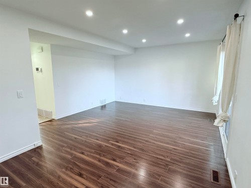 3171 138 Avenue, Edmonton, AB - Indoor Photo Showing Other Room