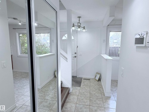 3171 138 Avenue, Edmonton, AB - Indoor Photo Showing Other Room