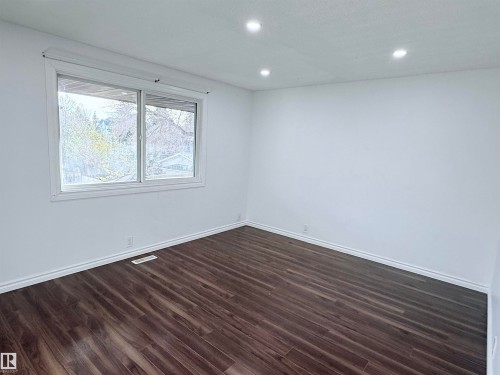 3171 138 Avenue, Edmonton, AB - Indoor Photo Showing Other Room
