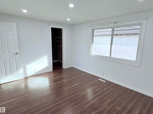 3171 138 Avenue, Edmonton, AB - Indoor Photo Showing Other Room