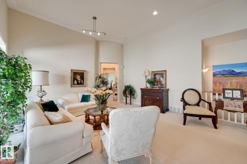20 1225 Wanyandi Road, Edmonton, AB - Indoor Photo Showing Living Room