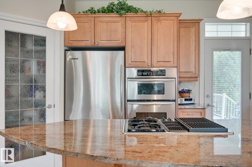 20 1225 Wanyandi Road, Edmonton, AB - Indoor Photo Showing Kitchen With Upgraded Kitchen