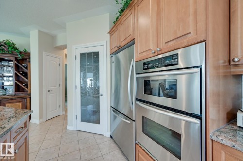 20 1225 Wanyandi Road, Edmonton, AB - Indoor Photo Showing Kitchen