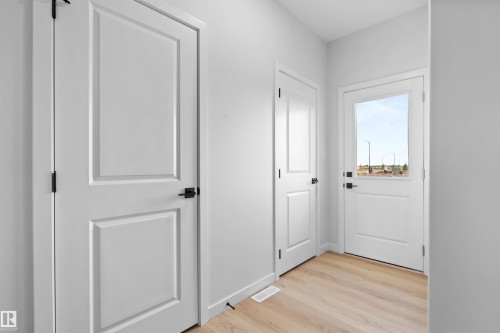 6373 King Wynd, Edmonton, AB - Indoor Photo Showing Other Room