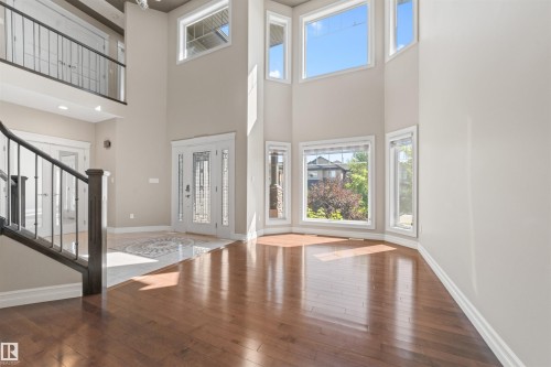 1721 Adamson Crescent, Edmonton, AB - Indoor Photo Showing Other Room