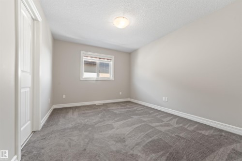 1721 Adamson Crescent, Edmonton, AB - Indoor Photo Showing Other Room