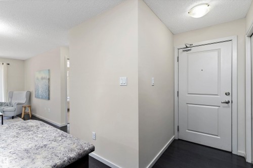 219 344 Windermere Road, Edmonton, AB - Indoor