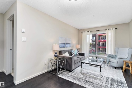 219 344 Windermere Road, Edmonton, AB - Indoor Photo Showing Living Room