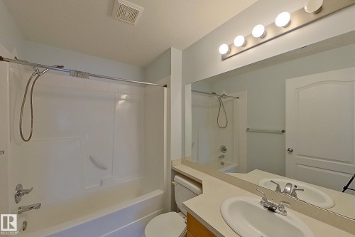 338 1520 Hammond Gate Gate, Edmonton, AB - Indoor Photo Showing Bathroom