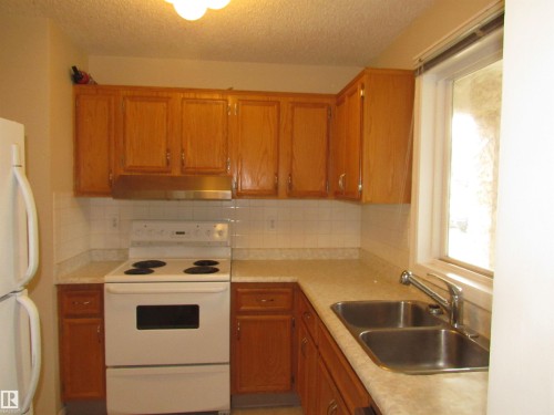 69 6220 172 Street, Edmonton, AB - Indoor Photo Showing Kitchen With Double Sink