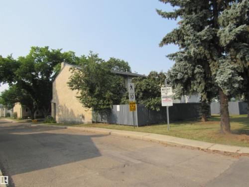 69 6220 172 Street, Edmonton, AB - Outdoor