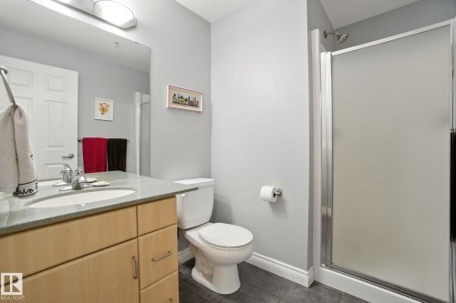 305 9819 96A Street, Edmonton, AB - Indoor Photo Showing Bathroom