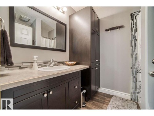 5265 52 Street, Mayerthorpe, AB - Indoor Photo Showing Bathroom