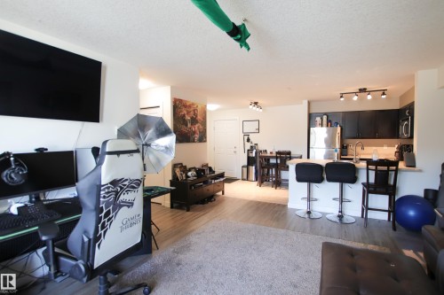 125 920 156 Street, Edmonton, AB - Indoor