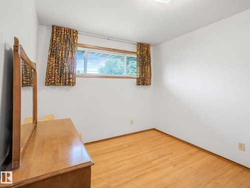 9010 Meadowlark Road, Edmonton, AB - Indoor Photo Showing Other Room