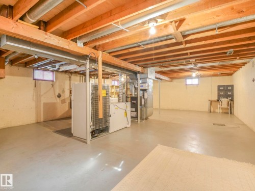 9010 Meadowlark Road, Edmonton, AB - Indoor Photo Showing Basement