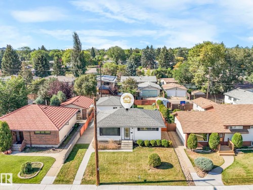 9010 Meadowlark Road, Edmonton, AB - Outdoor