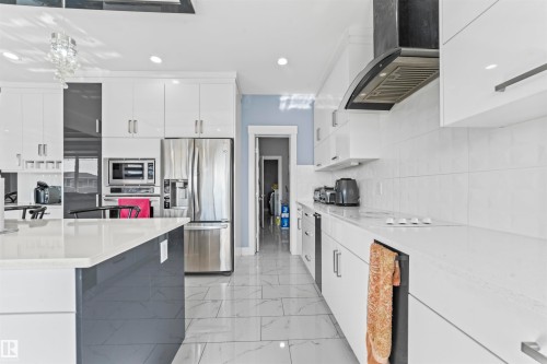 3909 49 Avenue, Beaumont, AB - Indoor Photo Showing Kitchen With Upgraded Kitchen