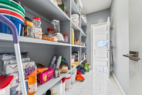 3909 49 Avenue, Beaumont, AB - Indoor With Storage