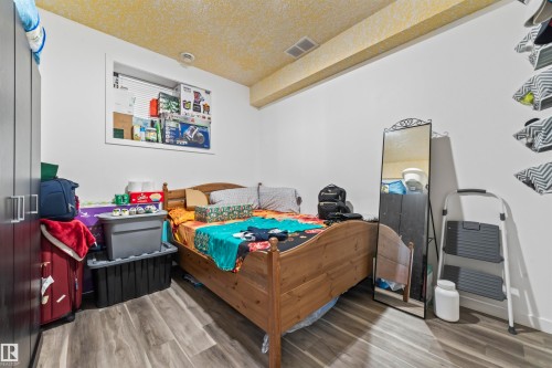 3909 49 Avenue, Beaumont, AB - Indoor