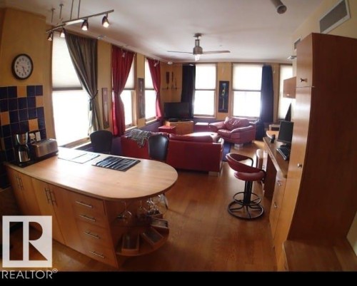 307 10134 100 Street, Edmonton, AB - Indoor