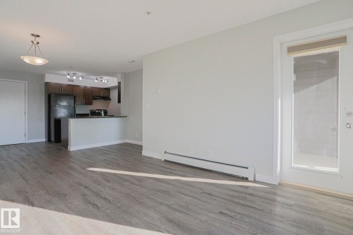 314 11808 22 Avenue Sw, Edmonton, AB - Indoor Photo Showing Kitchen
