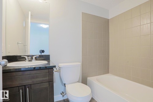 314 11808 22 Avenue Sw, Edmonton, AB - Indoor Photo Showing Bathroom