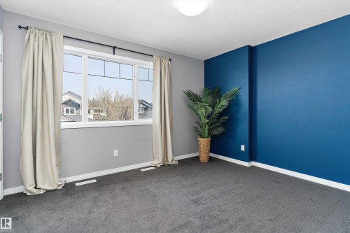 1325 Adamson Drive, Edmonton, AB - Indoor Photo Showing Other Room