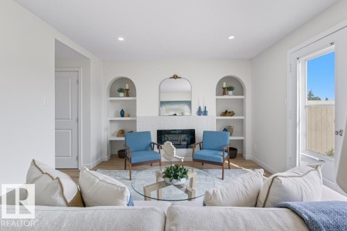 121 ABBOTTSFIELD Road  Edmonton, AB T5W 4S9