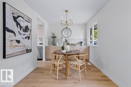 121 Abbottsfield Road, Edmonton, AB - Indoor Photo Showing Dining Room