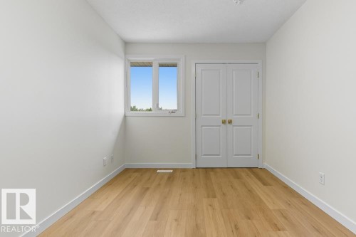 121 Abbottsfield Road, Edmonton, AB - Indoor Photo Showing Other Room