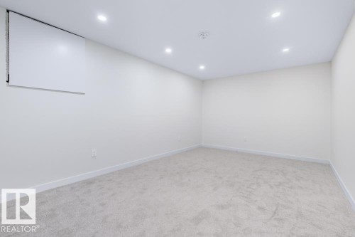 121 Abbottsfield Road, Edmonton, AB - Indoor Photo Showing Other Room