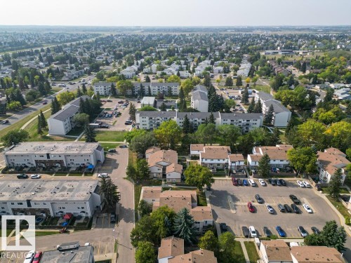 121 Abbottsfield Road, Edmonton, AB - Outdoor With View