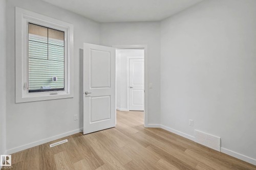 6923 51 Avenue, Beaumont, AB - Indoor Photo Showing Other Room