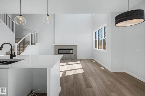 6923 51 Avenue, Beaumont, AB - Indoor Photo Showing Kitchen With Double Sink