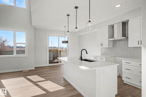 6923 51 Avenue, Beaumont, AB - Indoor Photo Showing Kitchen With Upgraded Kitchen