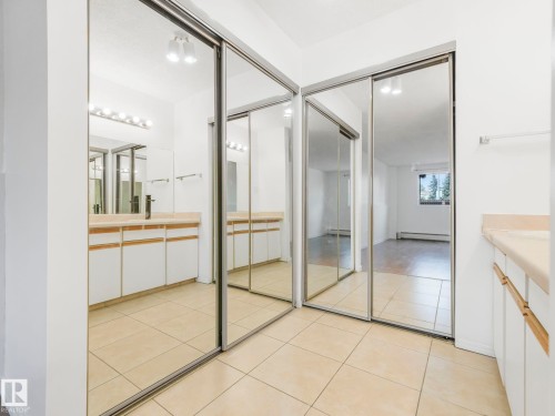 125 4404 122 Street, Edmonton, AB - Indoor Photo Showing Bathroom