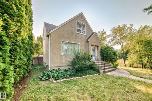 11233 95 Street, Edmonton, AB - Outdoor