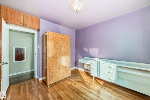 11233 95 Street, Edmonton, AB - Indoor