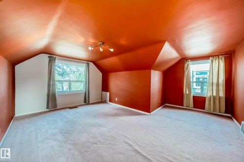 11233 95 Street, Edmonton, AB - Indoor Photo Showing Other Room