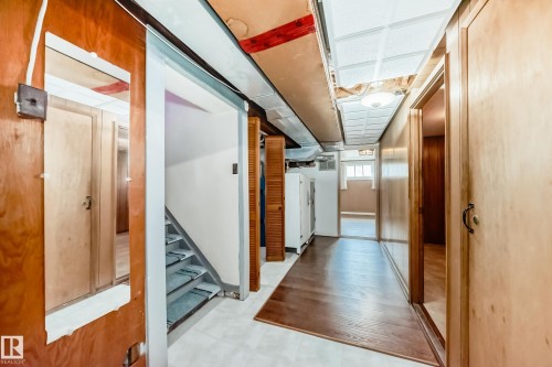 11233 95 Street, Edmonton, AB - Indoor Photo Showing Other Room