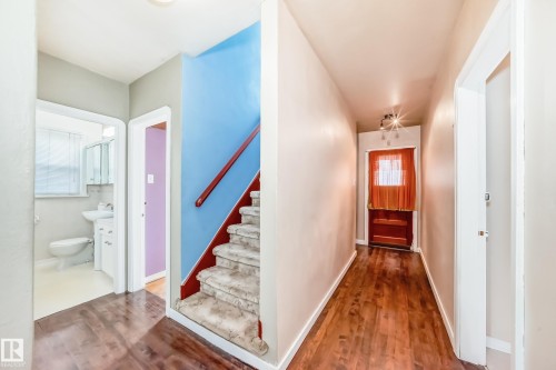 11233 95 Street, Edmonton, AB - Indoor Photo Showing Other Room